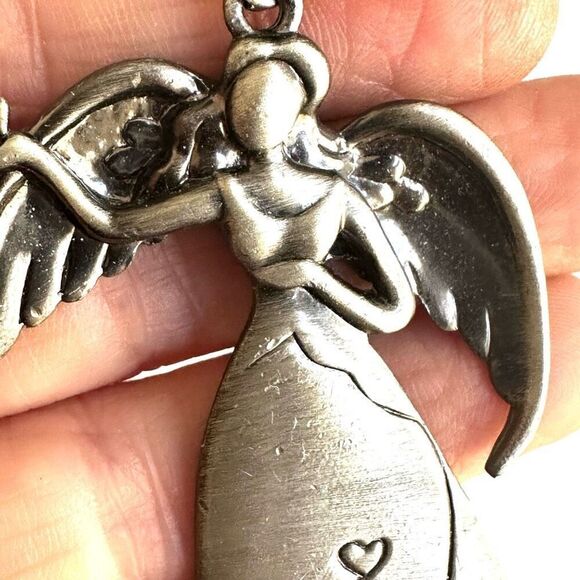 Pewter silver tone hanging angel - Picture 6 of 7